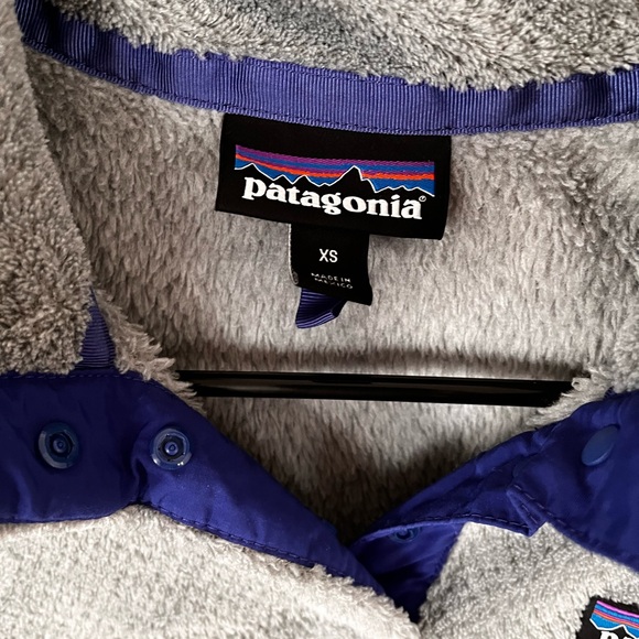 Patagonia Gray Fleece with Blue Trim - Picture 4 of 7